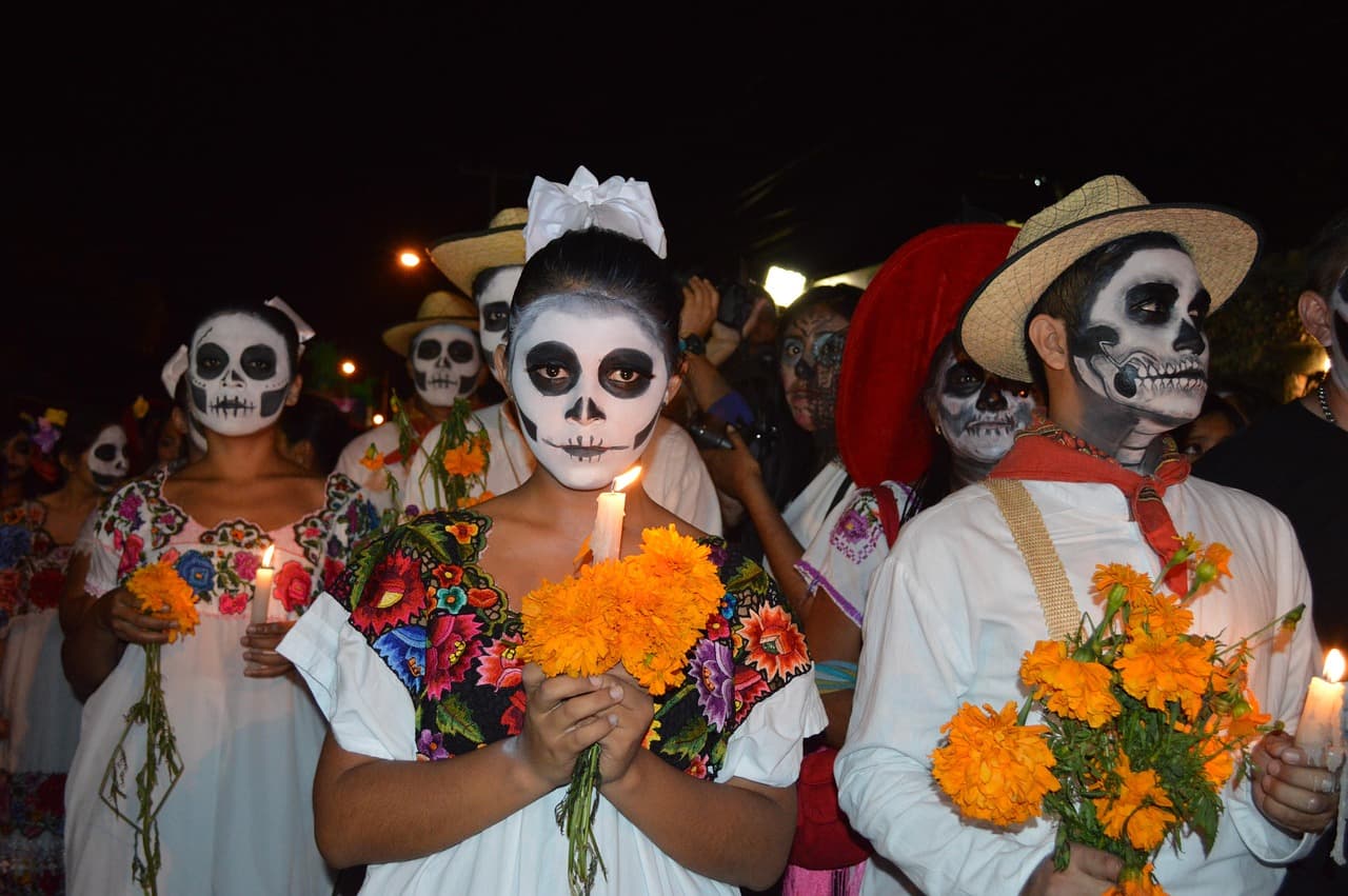 멕시코 데이 오브 더 데드(Día de los Muertos)와 죽음관