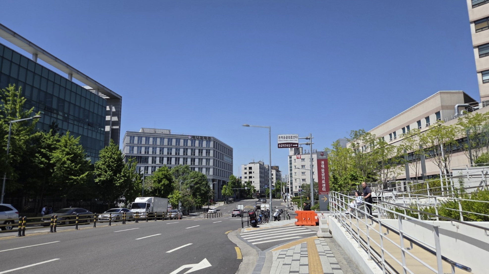 Walking route from Anam Station Exit 1 to Korea University Hospital Seoul