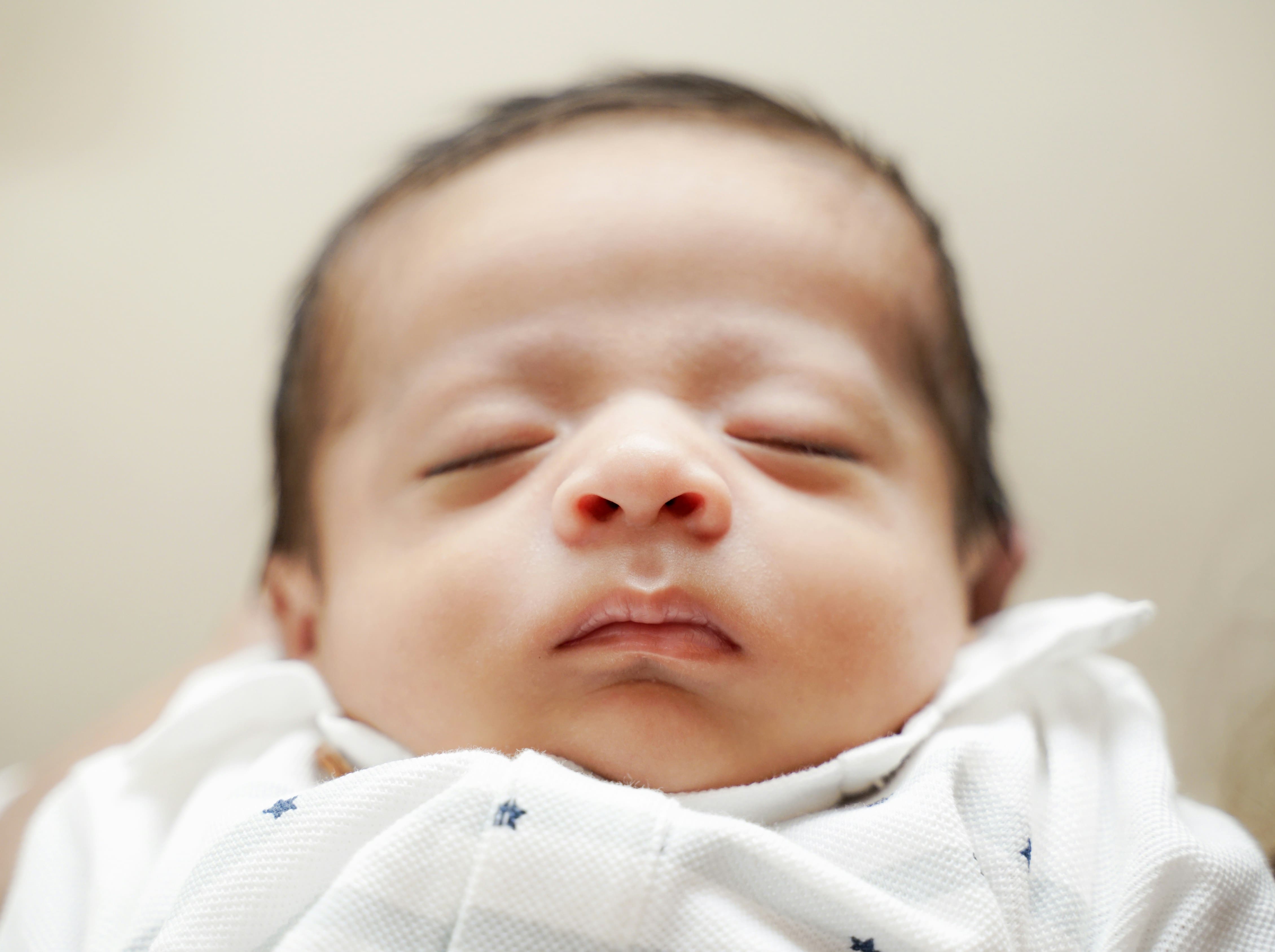 영아산통에 약보다 중요한건? 부모가 알아야 할 신생아 배앓이 관리법