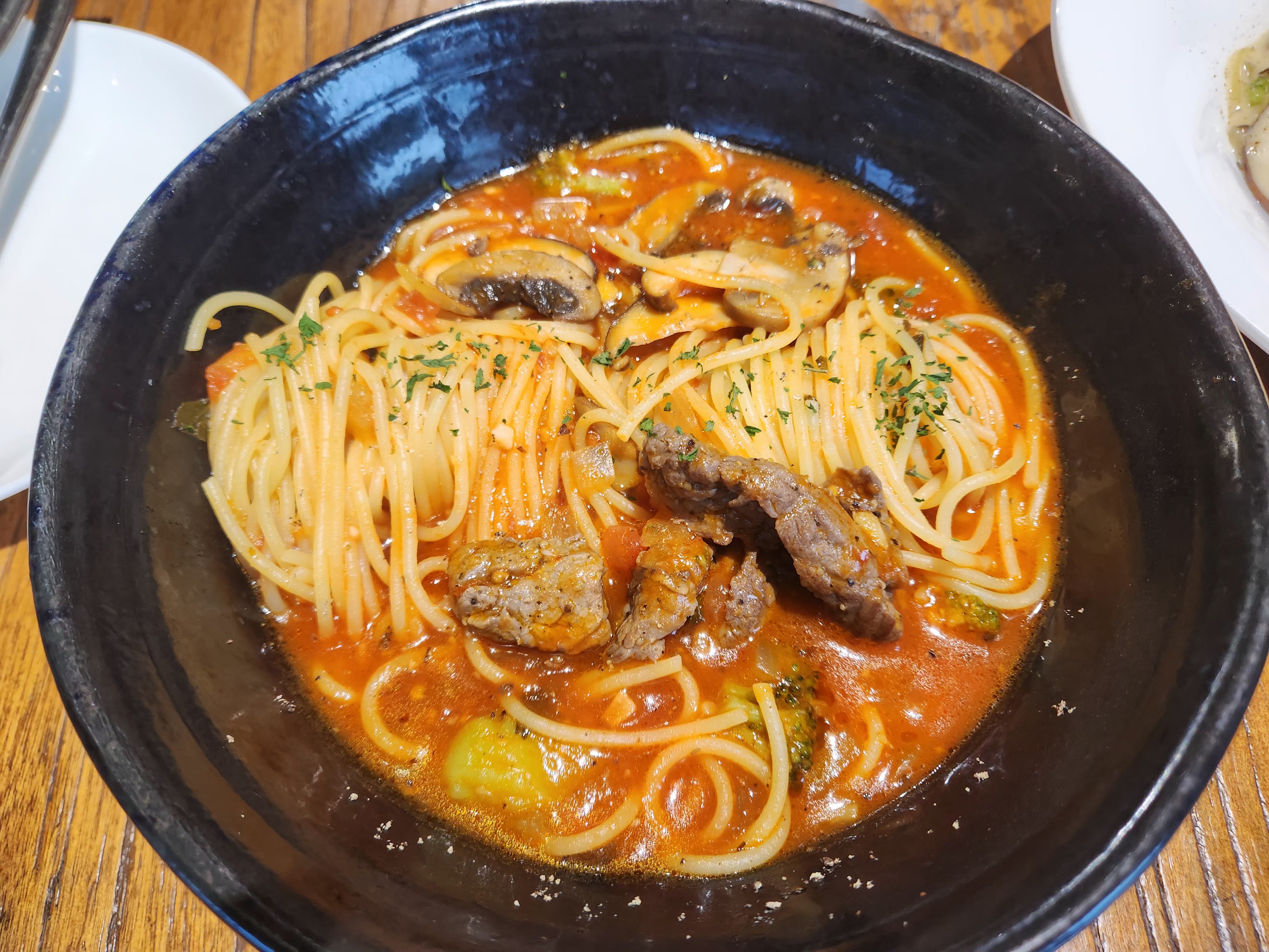 비프토마토국물파스타