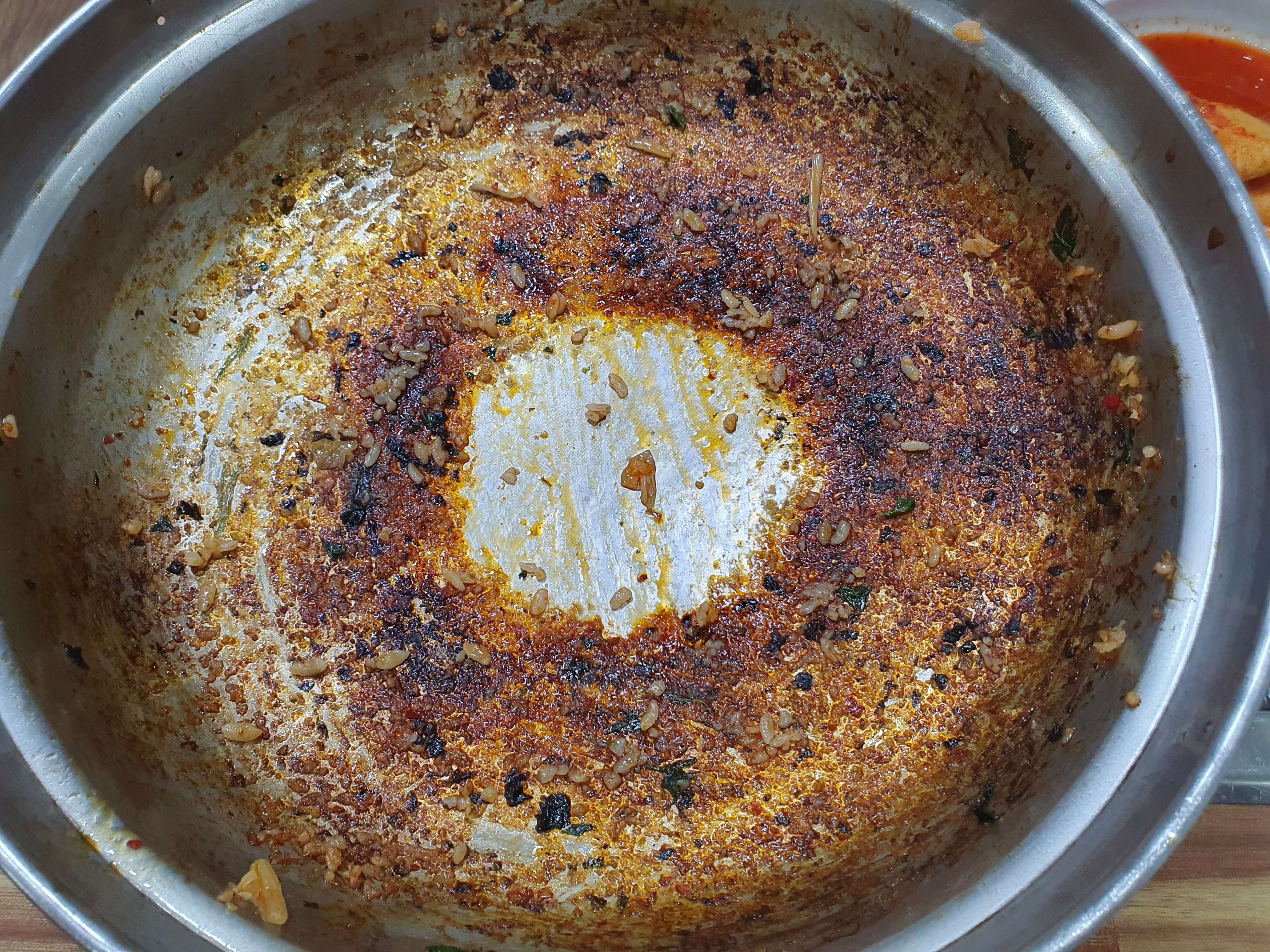 수정동 맛집 고관해물탕-해물볶음밥 다 먹은 냄비