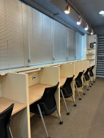 공부하기 좋은 카페 추천 완벽 학습 공간_19