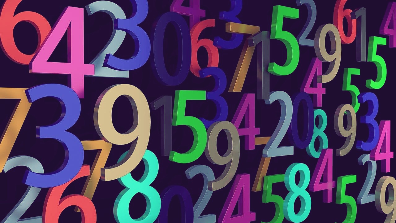 무작위로-배열된-컬러-숫자들