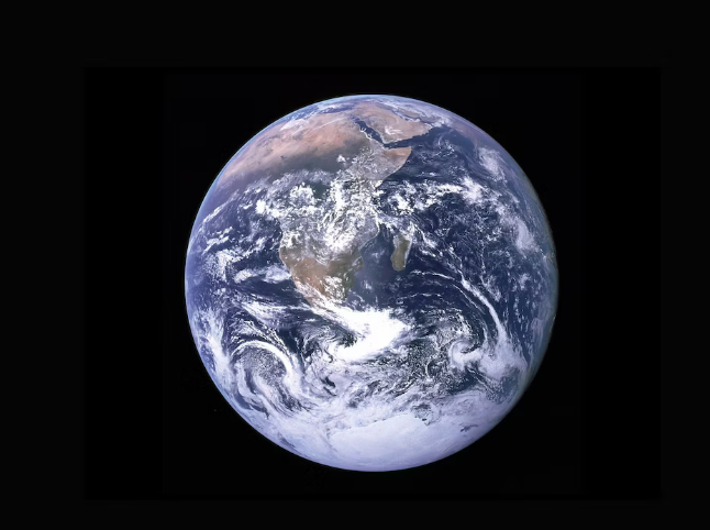 태양계 행성 지구 크기와 대기 푸른 지구의 모습