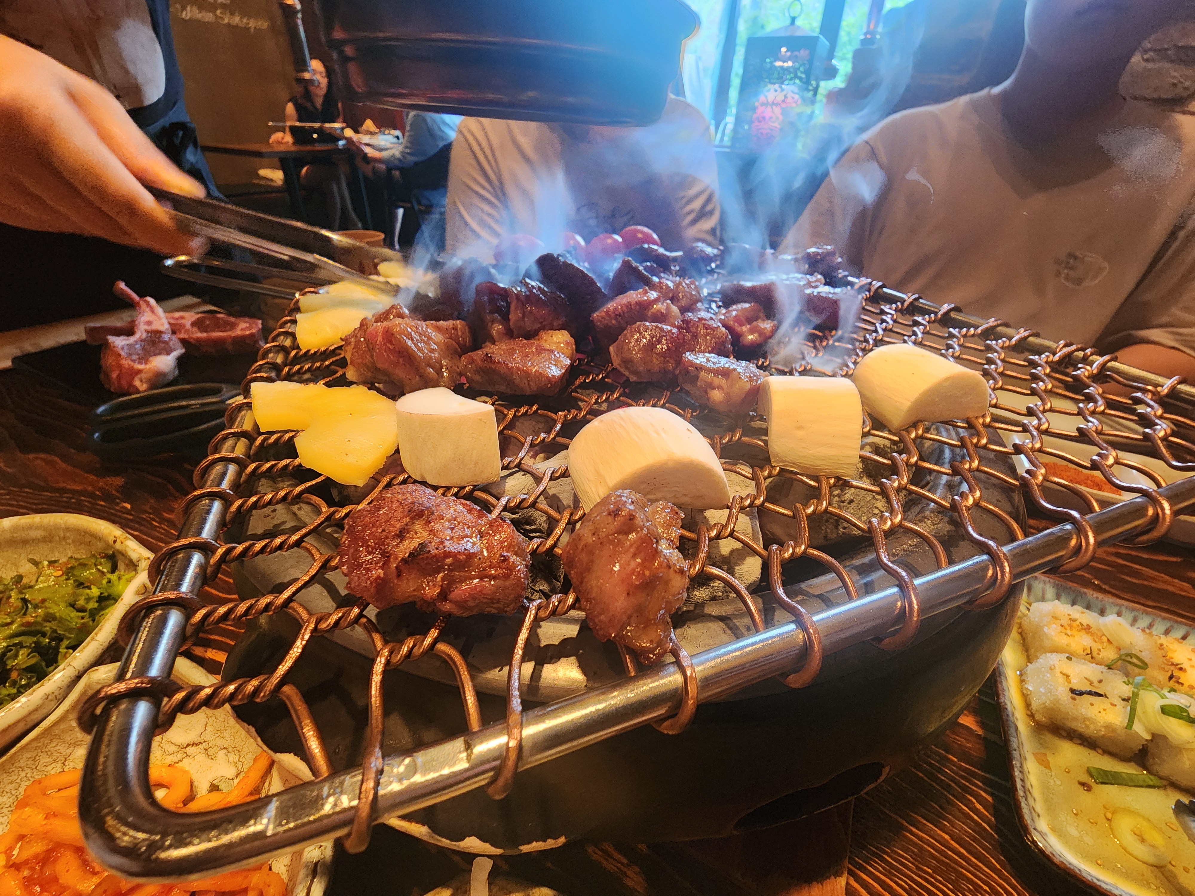 봄날에 양 춘양 참숯양고기