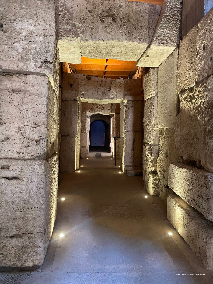 콜로세움 지하 통로