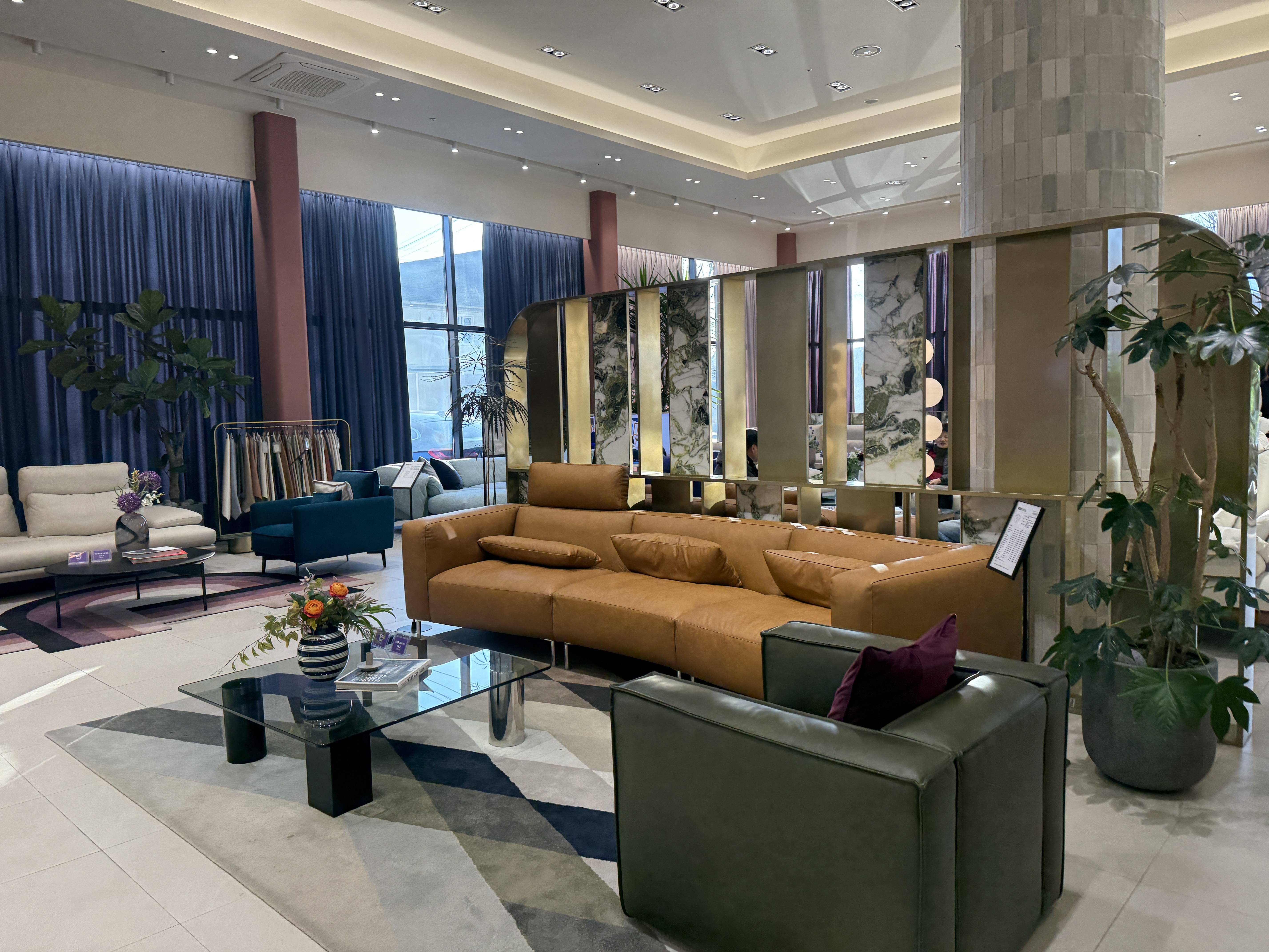 에싸 일산 플래그십스토어 방문기 리아드업 소파 신혼집 후기