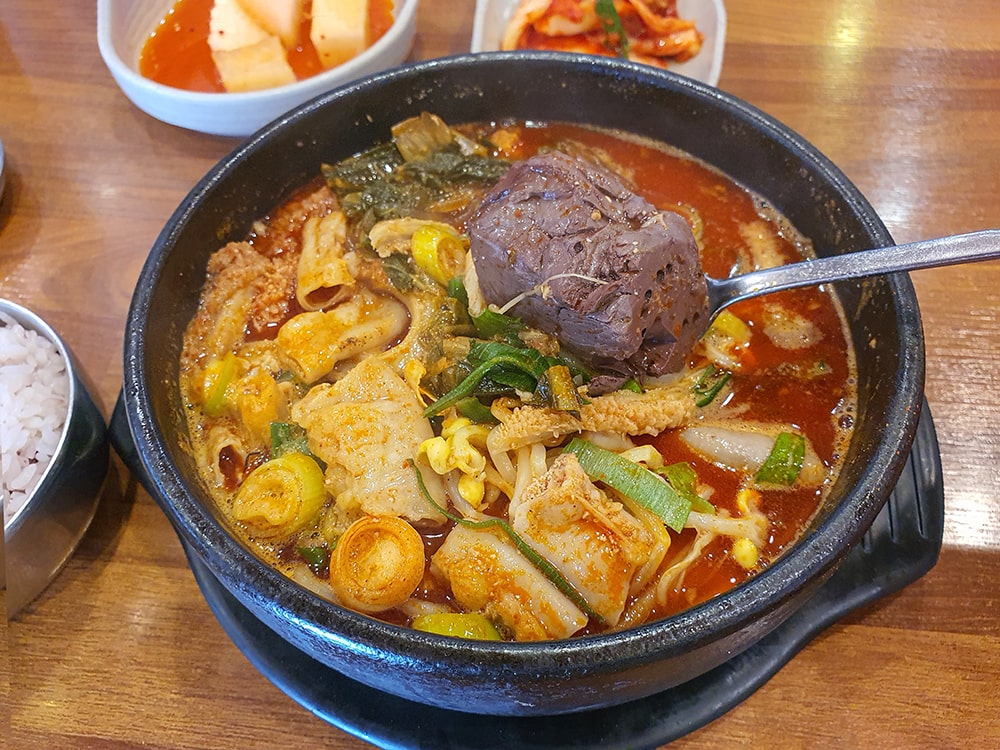 장수 본가해장국 태평직영점13