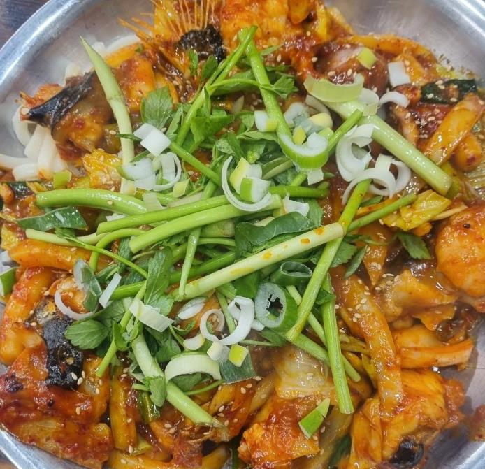 우동사리와 함께 나온 푸짐한 생생정보 장사의신 아귀불고기