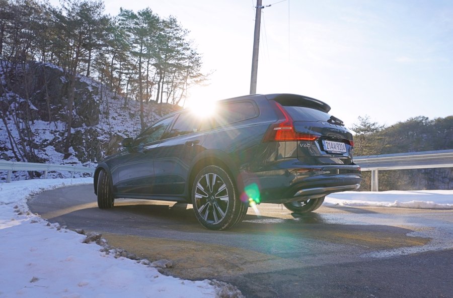 볼보 V60 크로스컨트리