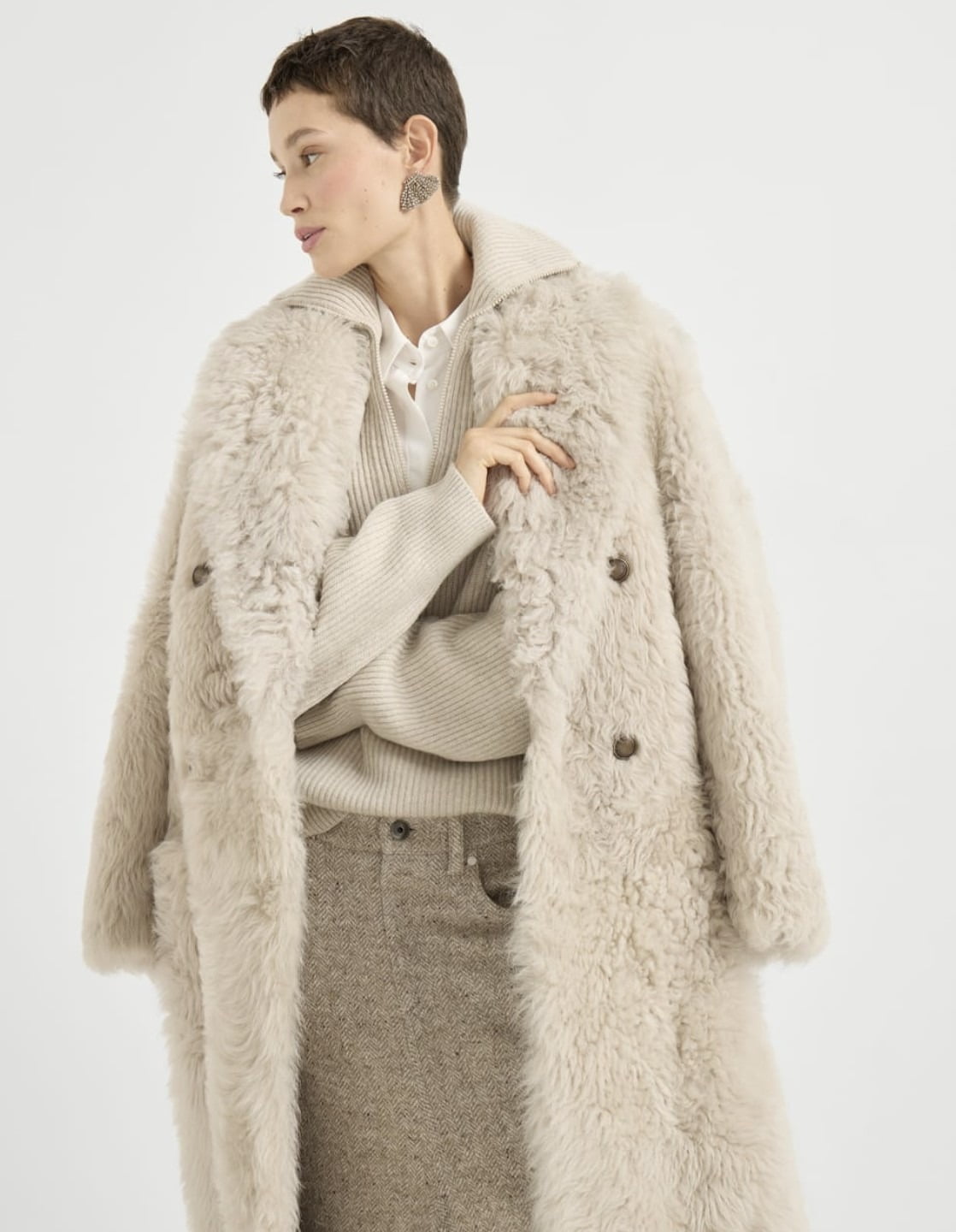 조용한 럭셔리 더로우 코트 자켓