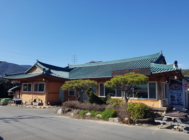 구례 산수유축제 맛집 지리산온천 인근 맛집 청기와뜰 양미한옥가든 당골식당 산수유두부마을식당 단테텍사스바베큐 진미식당 봉성피자
