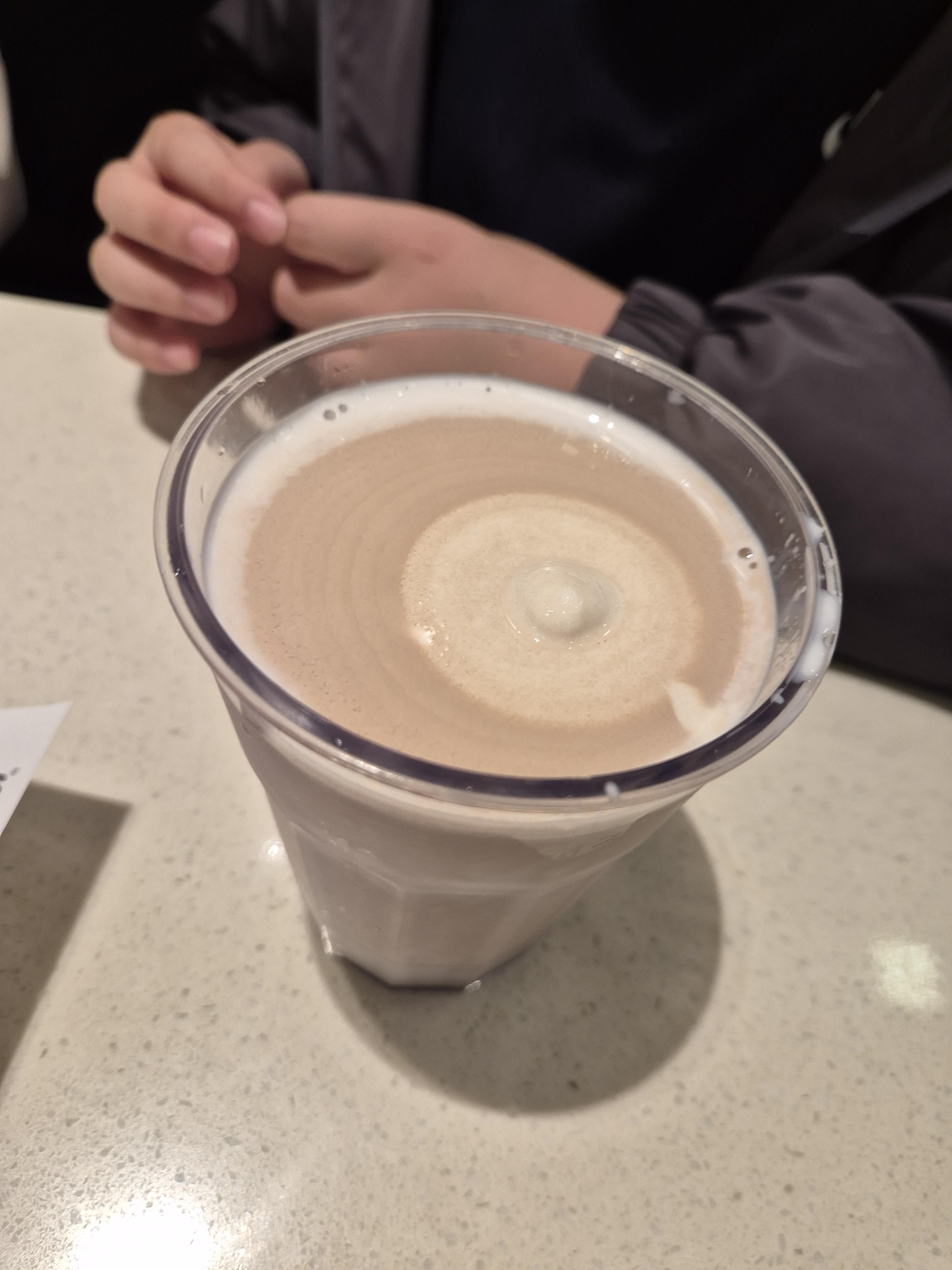 맥도날드 초코쉐이크