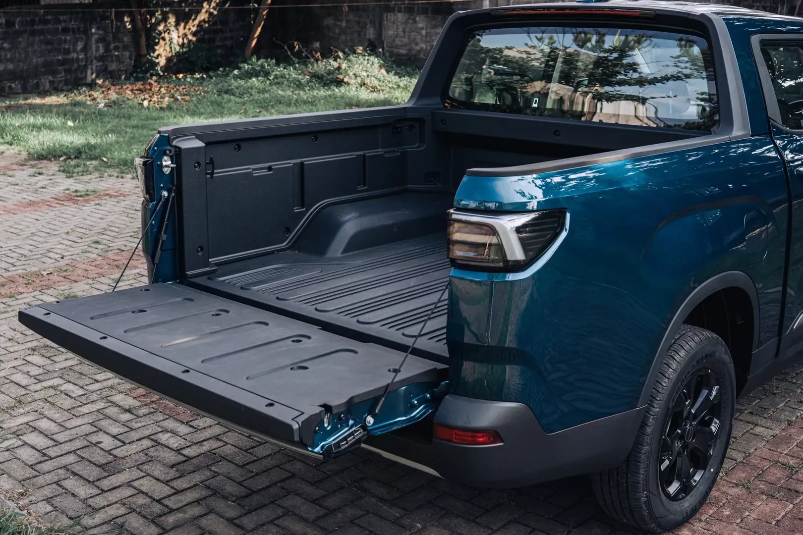 지리자동차 레이더 픽업트럭 이미지