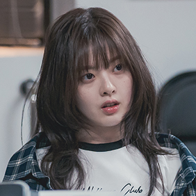 이토록 친밀한 배신자 등장인물 한수아