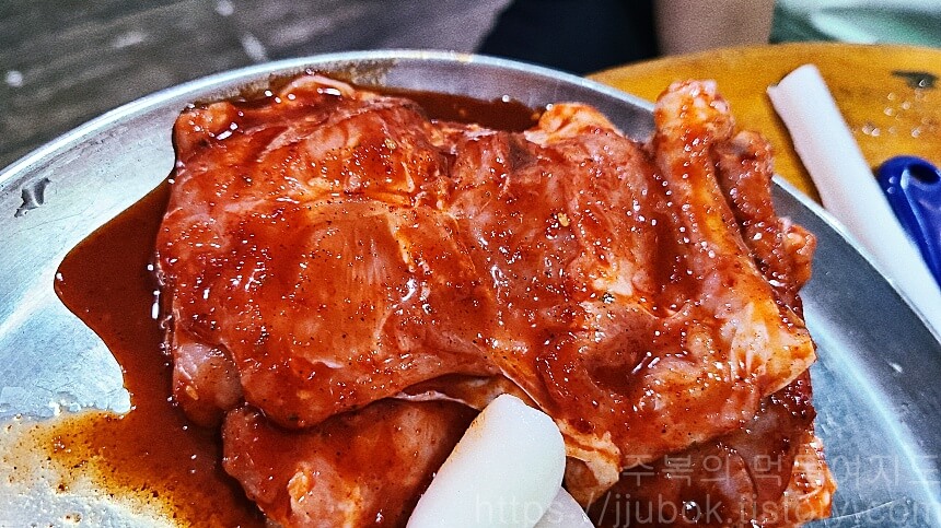 닭고집-숯불-닭갈비-양념-맛