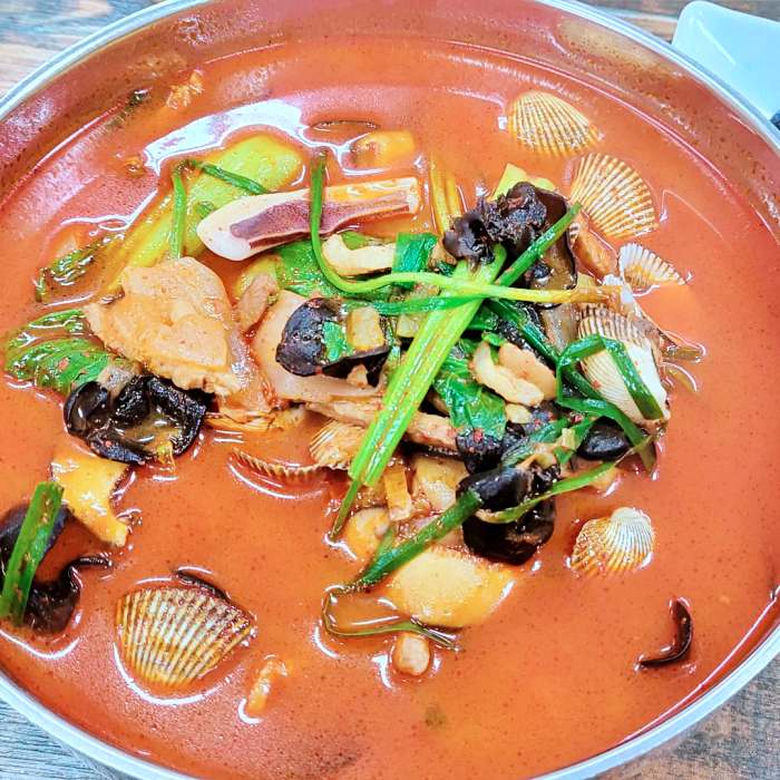 생생정보 충남 서산 꼬막 짬뽕 맛집