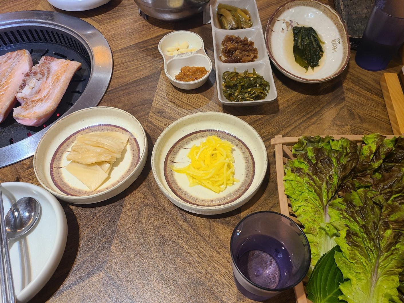 맛찬들왕소금구이 창원상남점 반찬