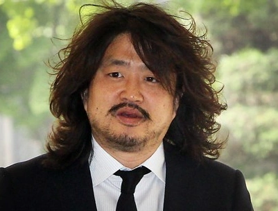 김어준