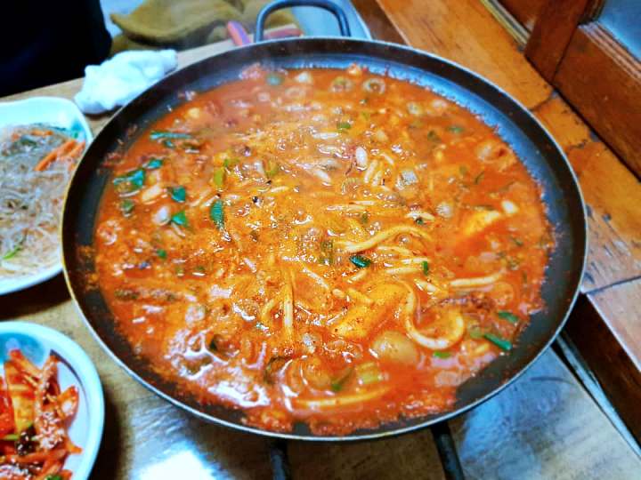 6시내고향 포항 낙지전골 현지인 로컬 추천 30년 노포 고향정가게 고향노포 낙지 볶음 맛집 오늘 방송 추천