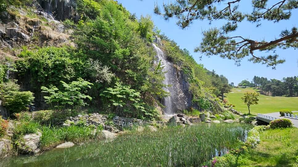 골프장 경험담 원주 센추리21cc 코스 다양성과 지형 특성 덕분에 여러 난이도의 라운드를 즐기는 골프장