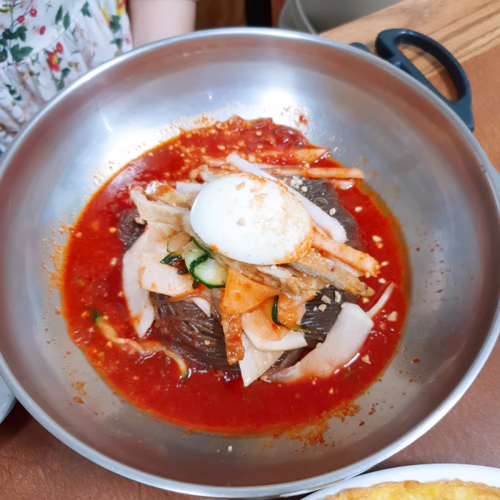 비빔냉면