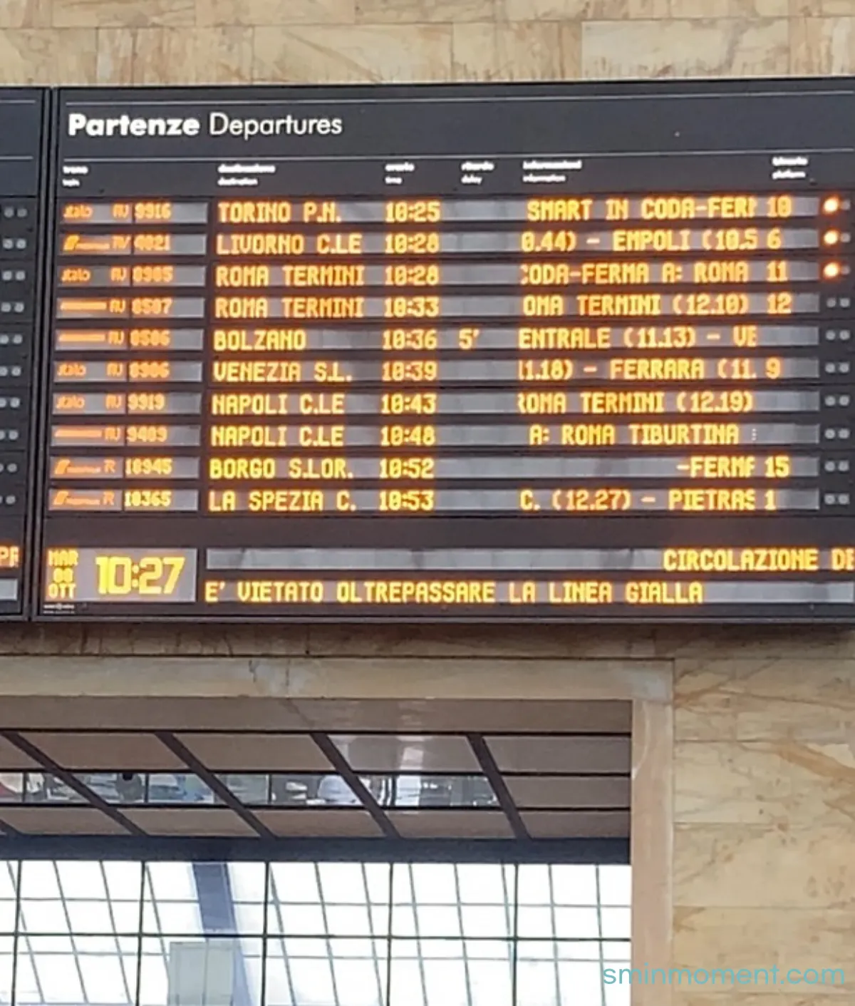 이탈리아-피렌체-아침-산타마리아노벨라역-로마-테르미니역-전광판