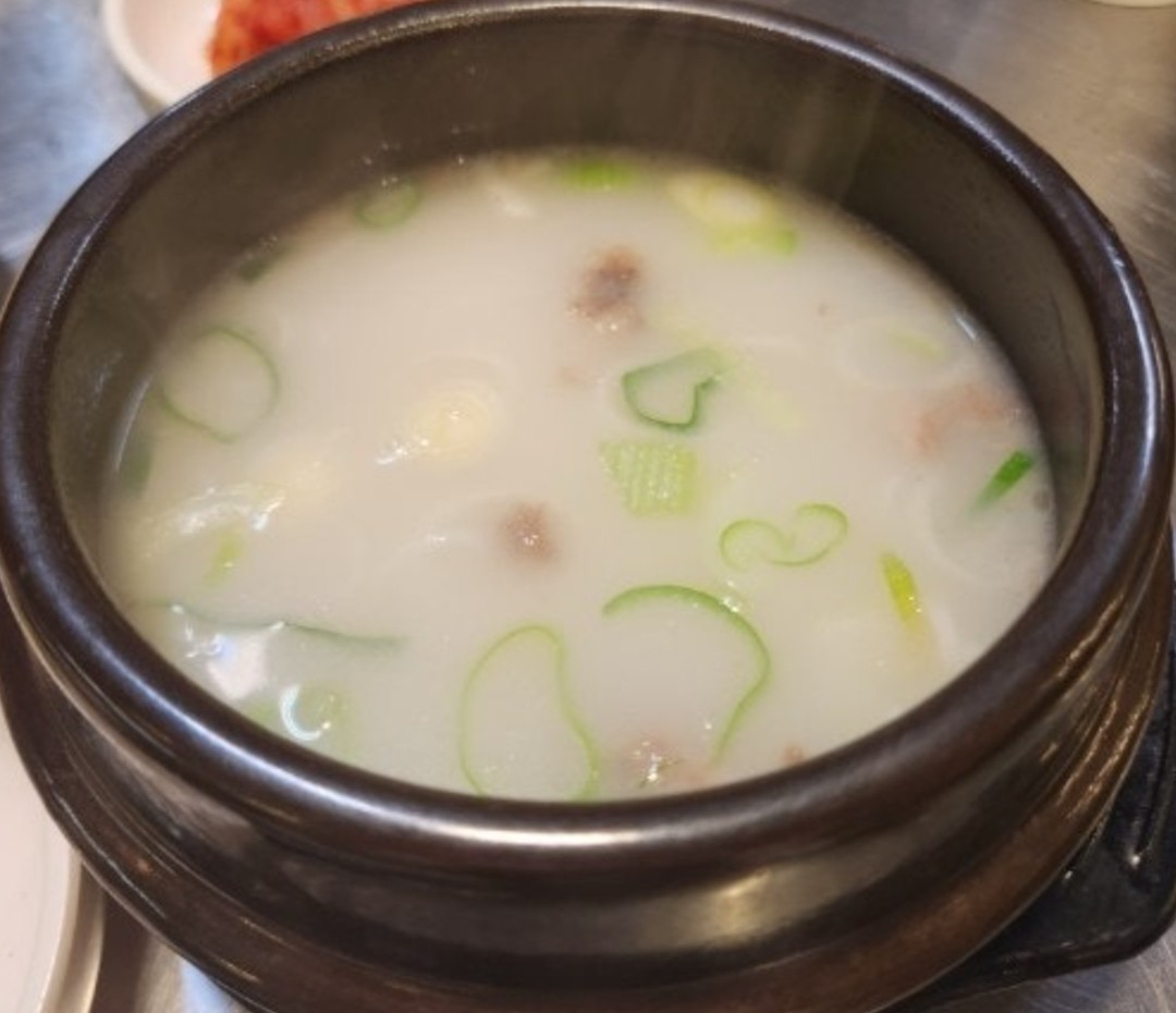 식당 곰탕 음식