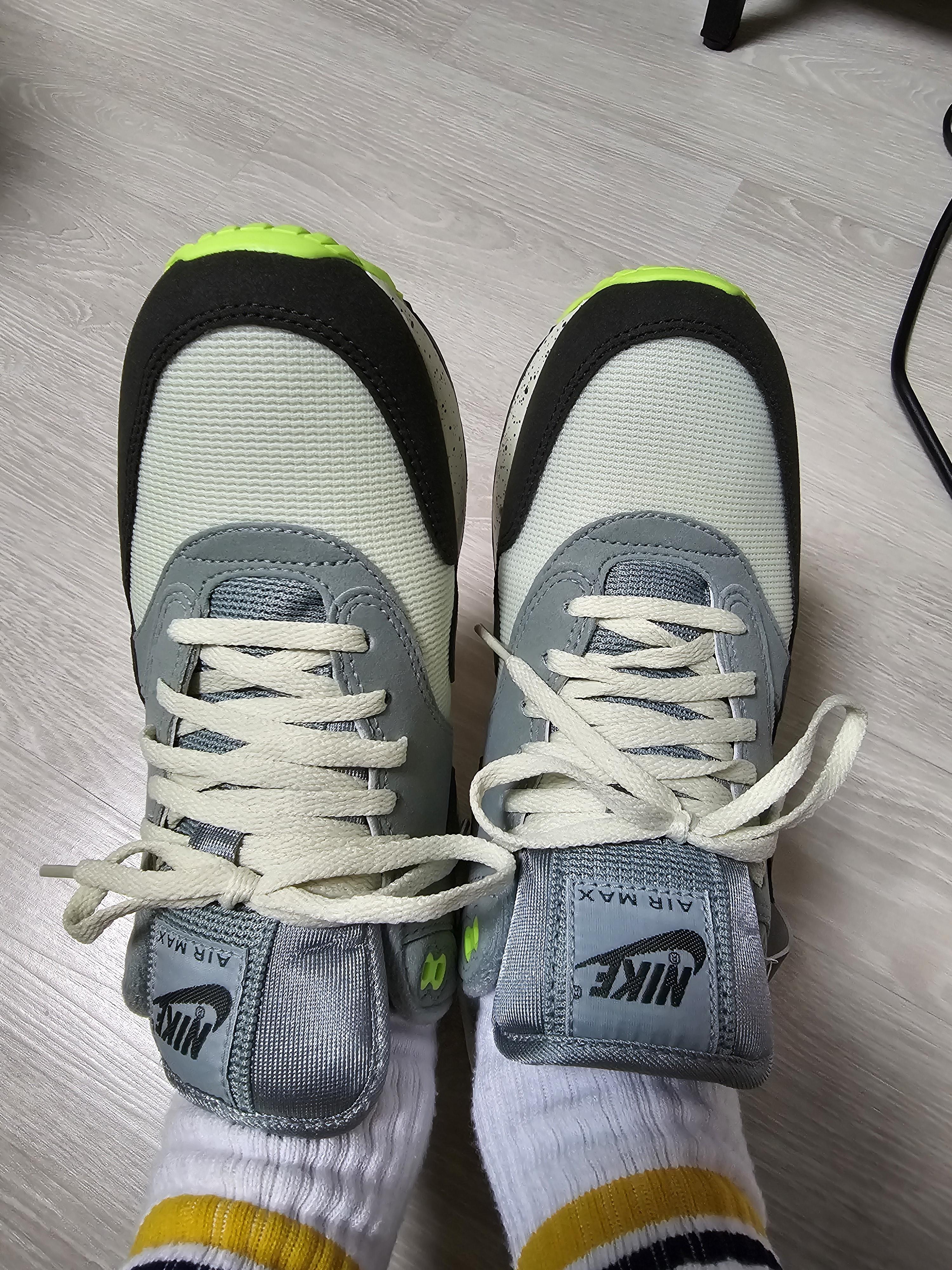 양쪽발에 착화한 사진