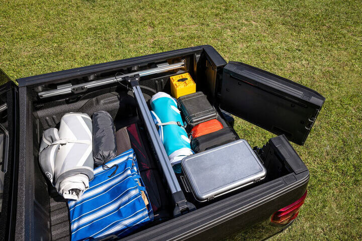 새롭게 추가된 프로 액세스(Pro Access) 테일게이트 기능