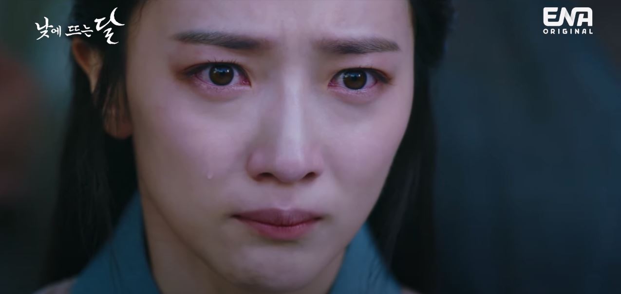 낮에뜨는달_1회