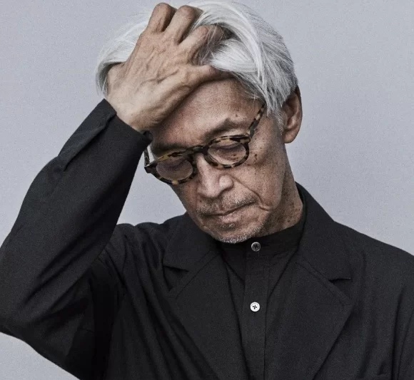 사카모토 류이치 funeral