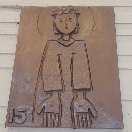 사진은 서울 위례성모승천성당 안에 있는 미술 작품입니다.
십자가의 길 제15처, "예수님께서 부활하심을 묵상합시다."를 그린 작품입니다.
최종태 요셉 선생님의 작품입니다.