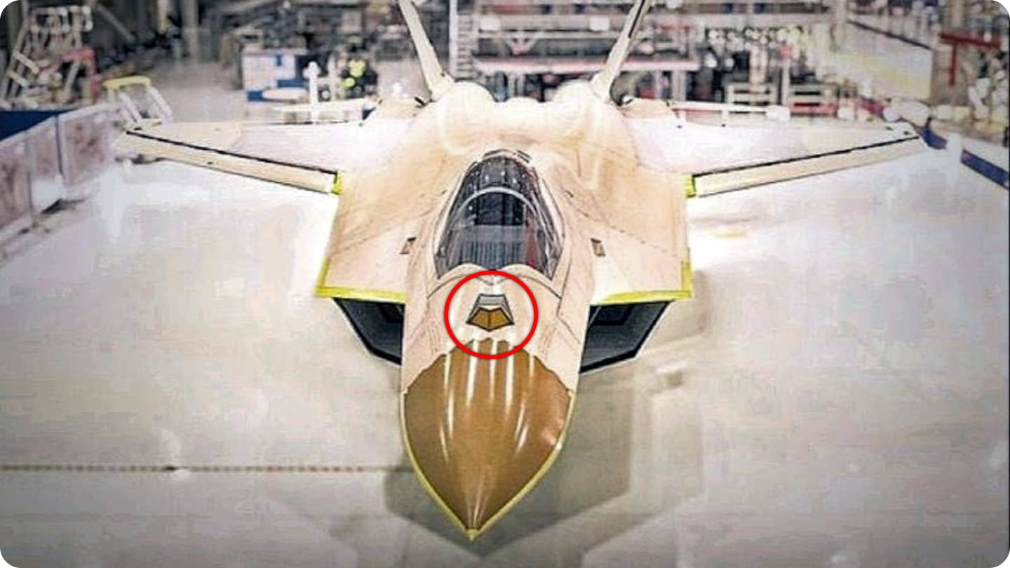 터키의 TF-X 스텔스 전투기 상방에 있는 적외선 센서
