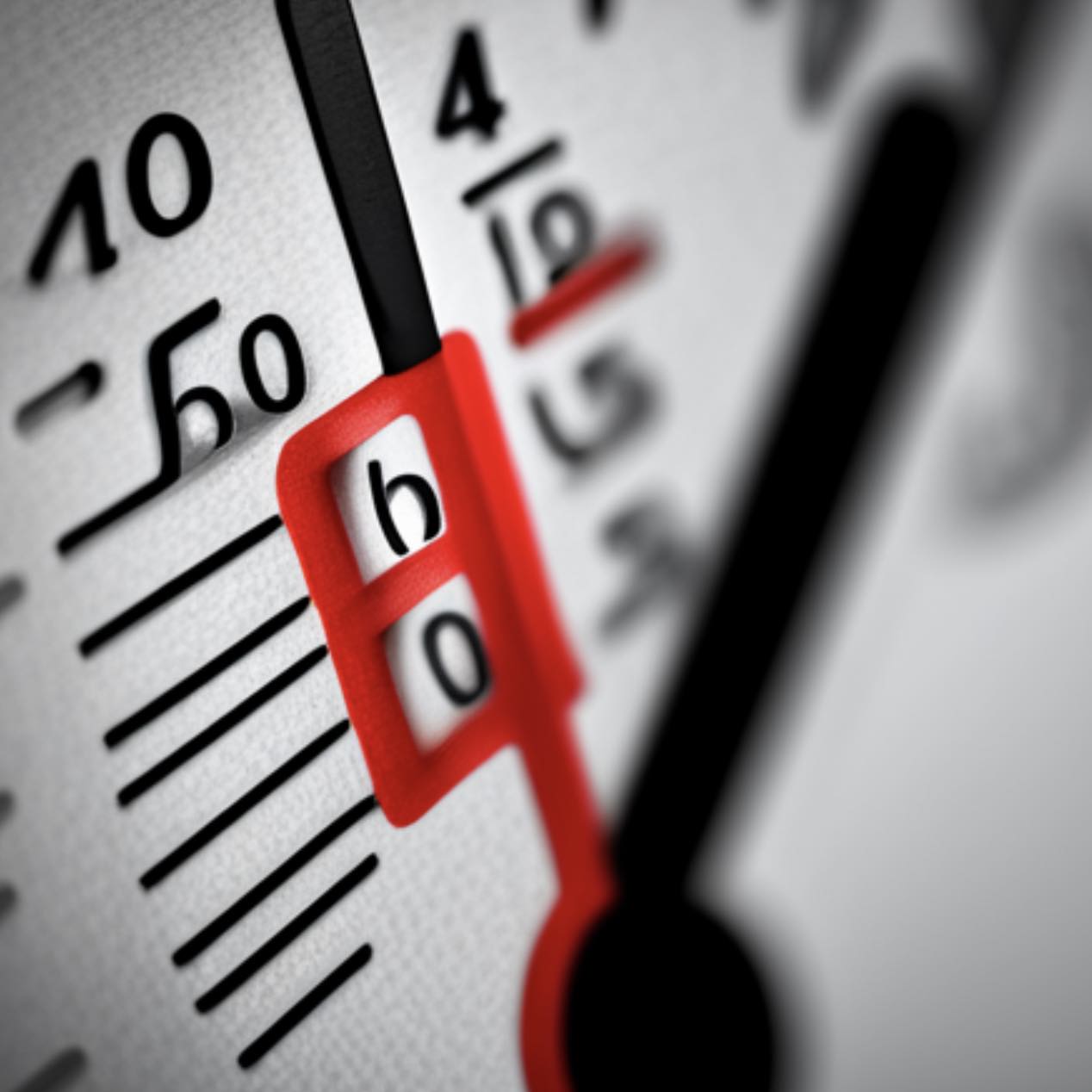 고막 체온계 사용법: 체온 측정의 정확성과 편의성을 경험으로 알아보기