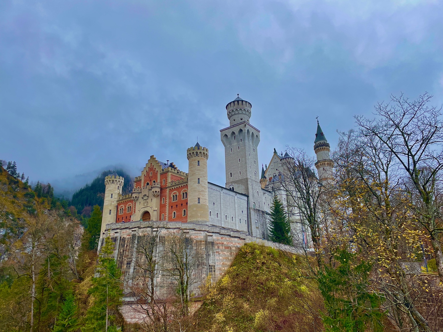 노이슈반스타인-정면-사진