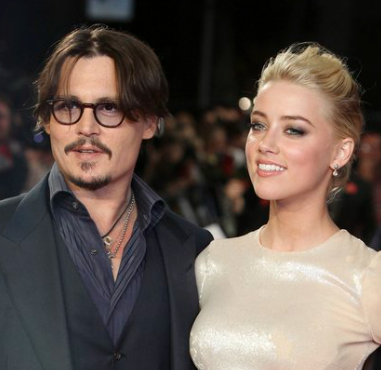 조니뎁과 엠버허드의 사진