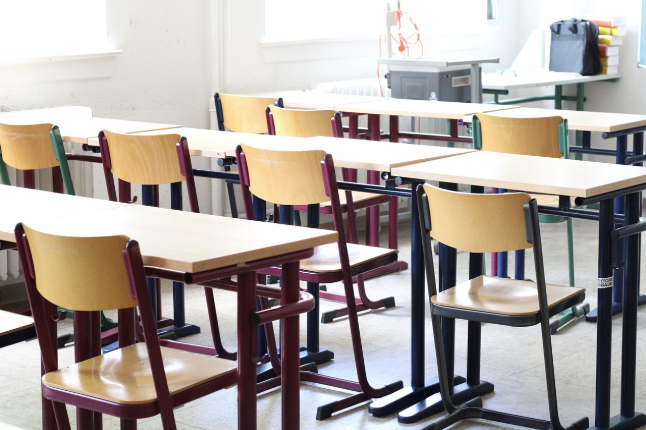 학교에서 안 가르쳐주는 중요한 것들 – 금융 교육, 감정 조절, 인간관계