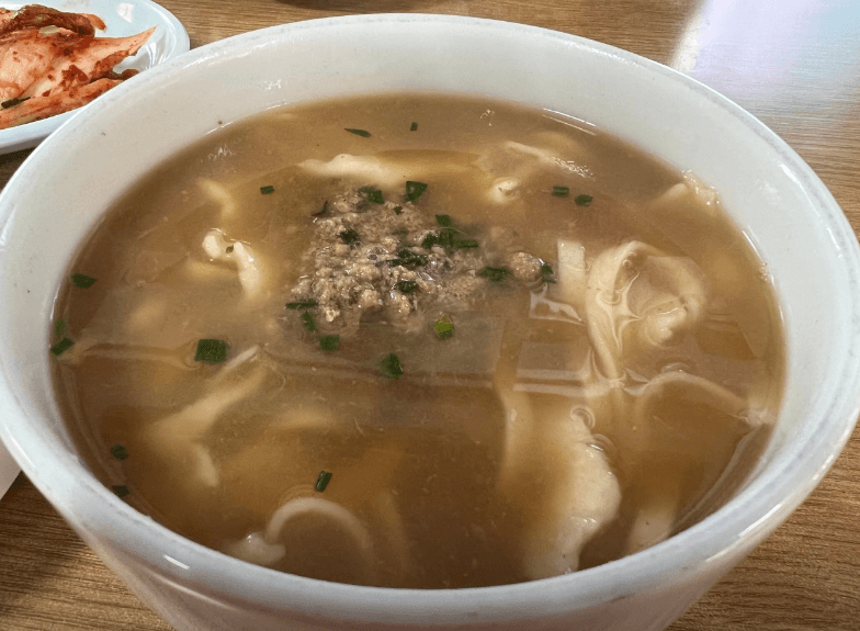 토밥즈 토요일은 밥이 좋아 손칼국수 손수제비 맛집 강남 논현 맛집