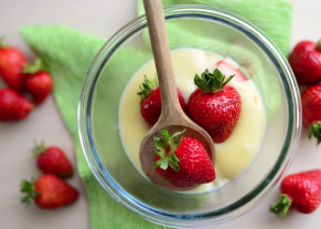 과일 먹는 꿈 해몽 및 해석(사과, 딸기, 바나나, 수박)