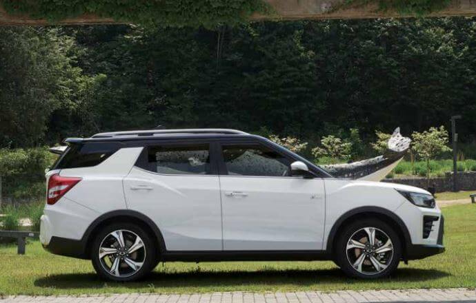 티볼리에어-측면