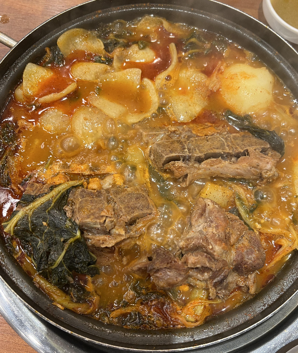 진시황-감자탕-수제비