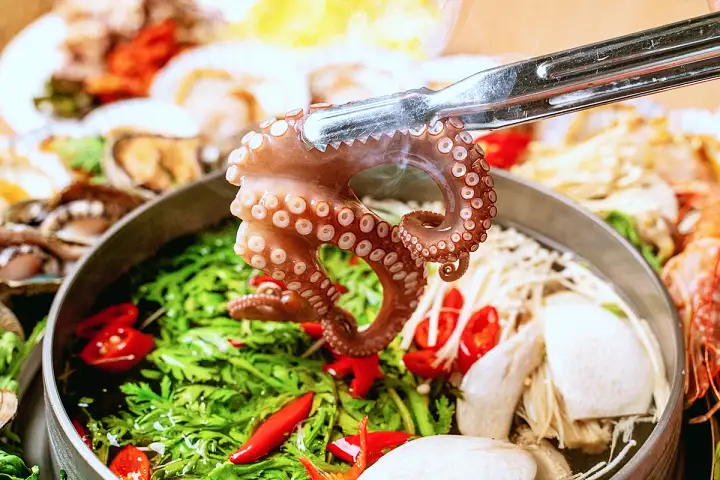 겨울엔 오감만족 꽃쟁반 해물칼국수 요리 오이도 맛집 추천 생방송투데이 리얼 맛집
