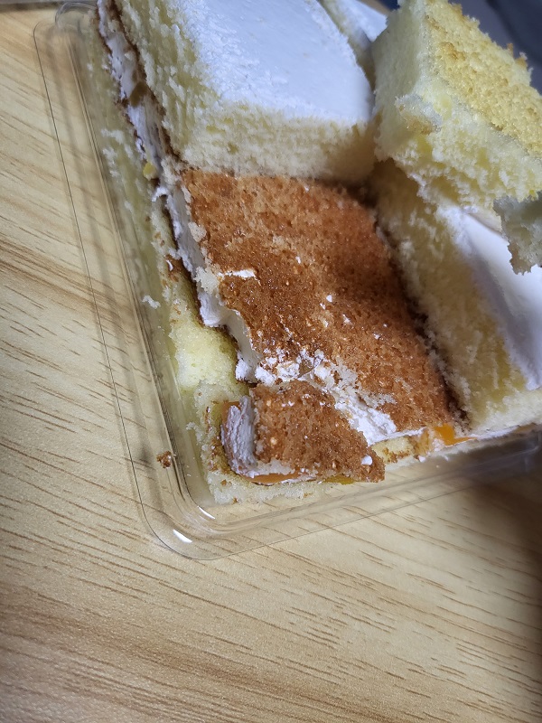 CU편의점 후르츠생크림케익