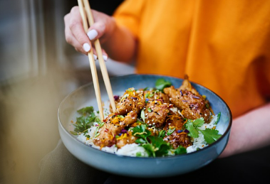 한 그릇 요리, 시대를 담았다.