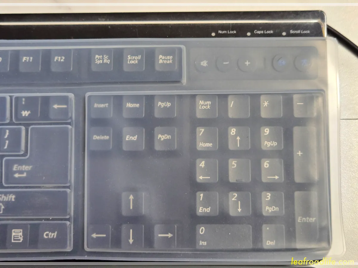 다이소-키보드커버-씌운-삼성-키보드-우측