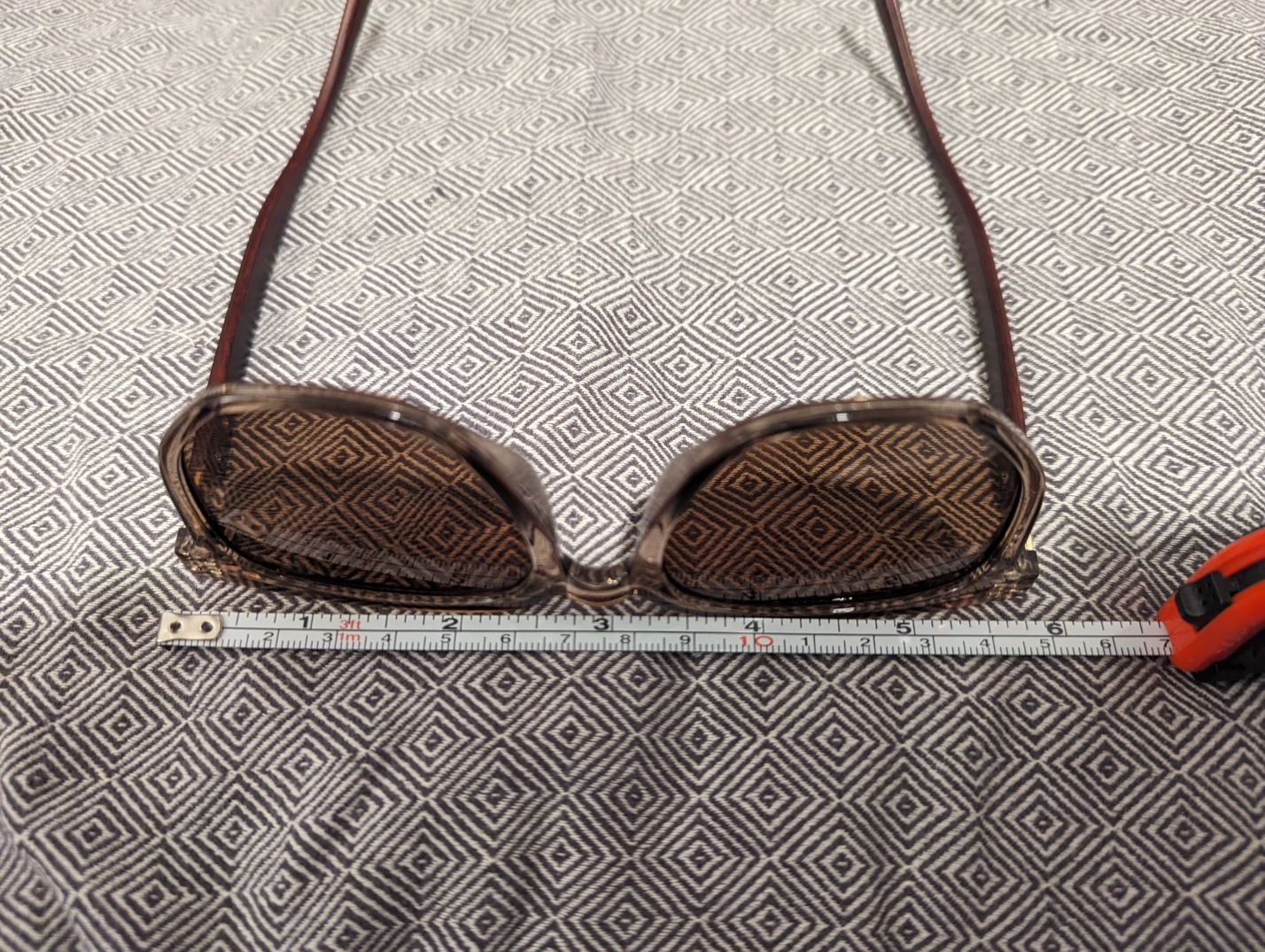 가로길이(프레임 끝과 끝)는 145mm