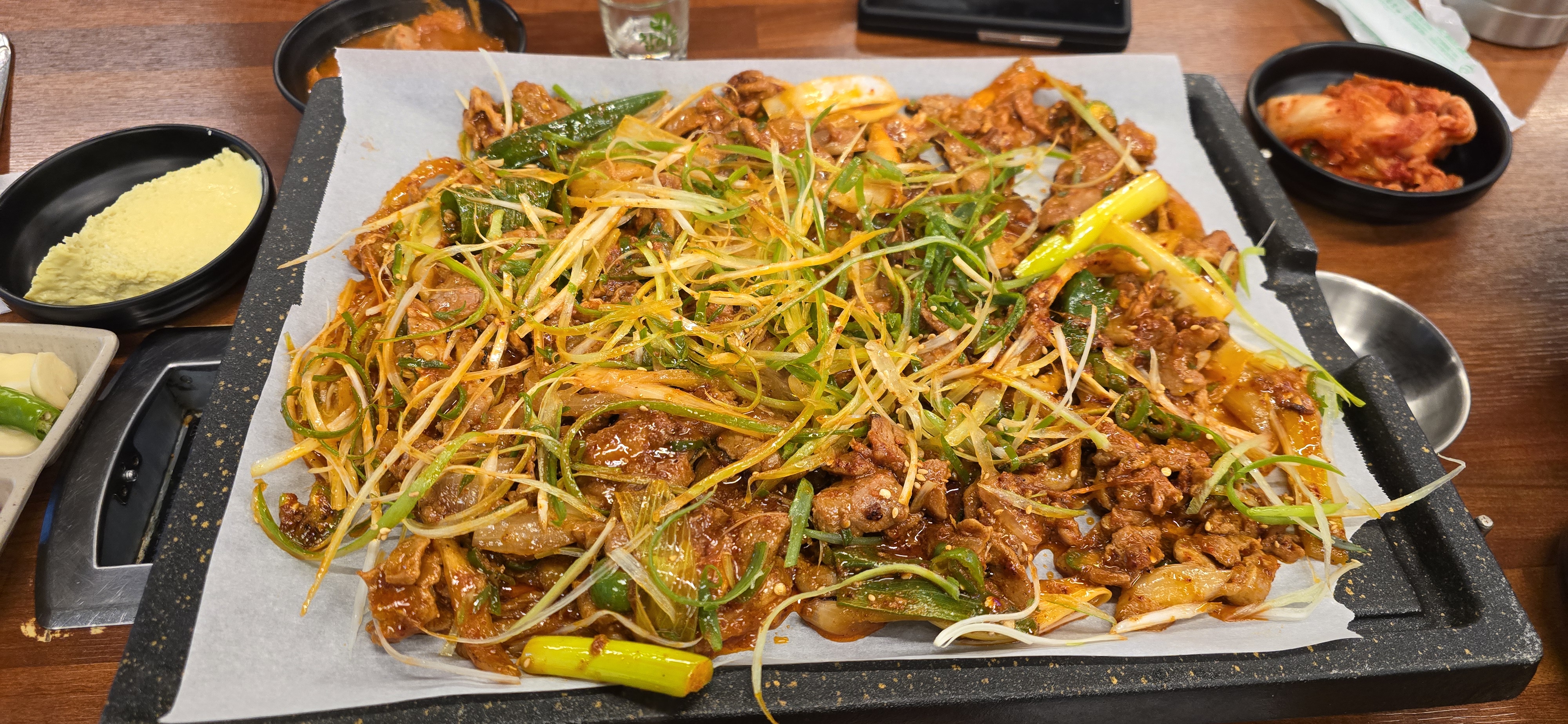 삼성동 여유돼지 양념 주물럭