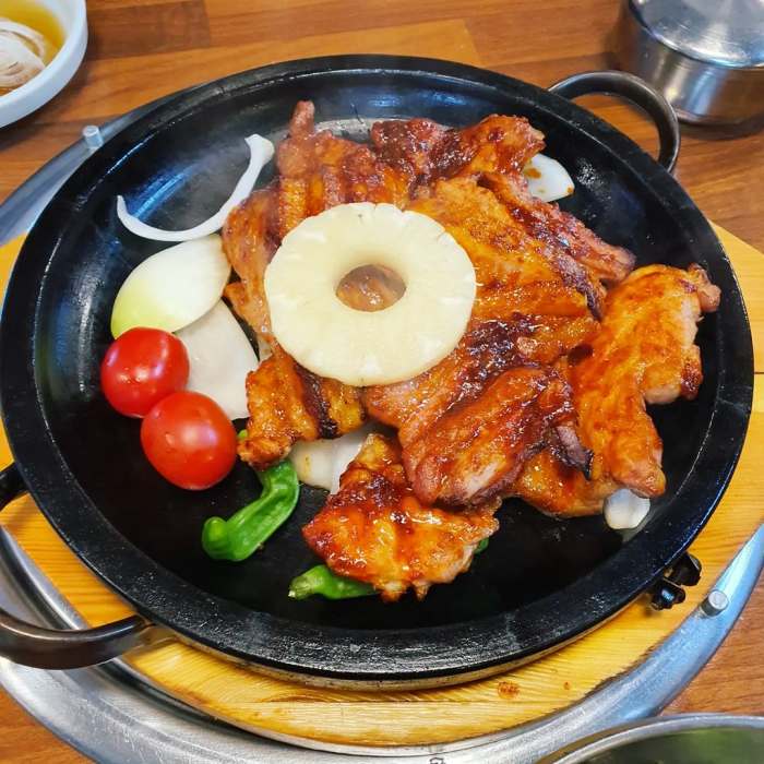 석쇠 숯불 구이 볏짚 훈연 뜨거운 돌판 갈비 석갈비 광주 퇴촌 맛집 추천 생방송투데이 고수뎐