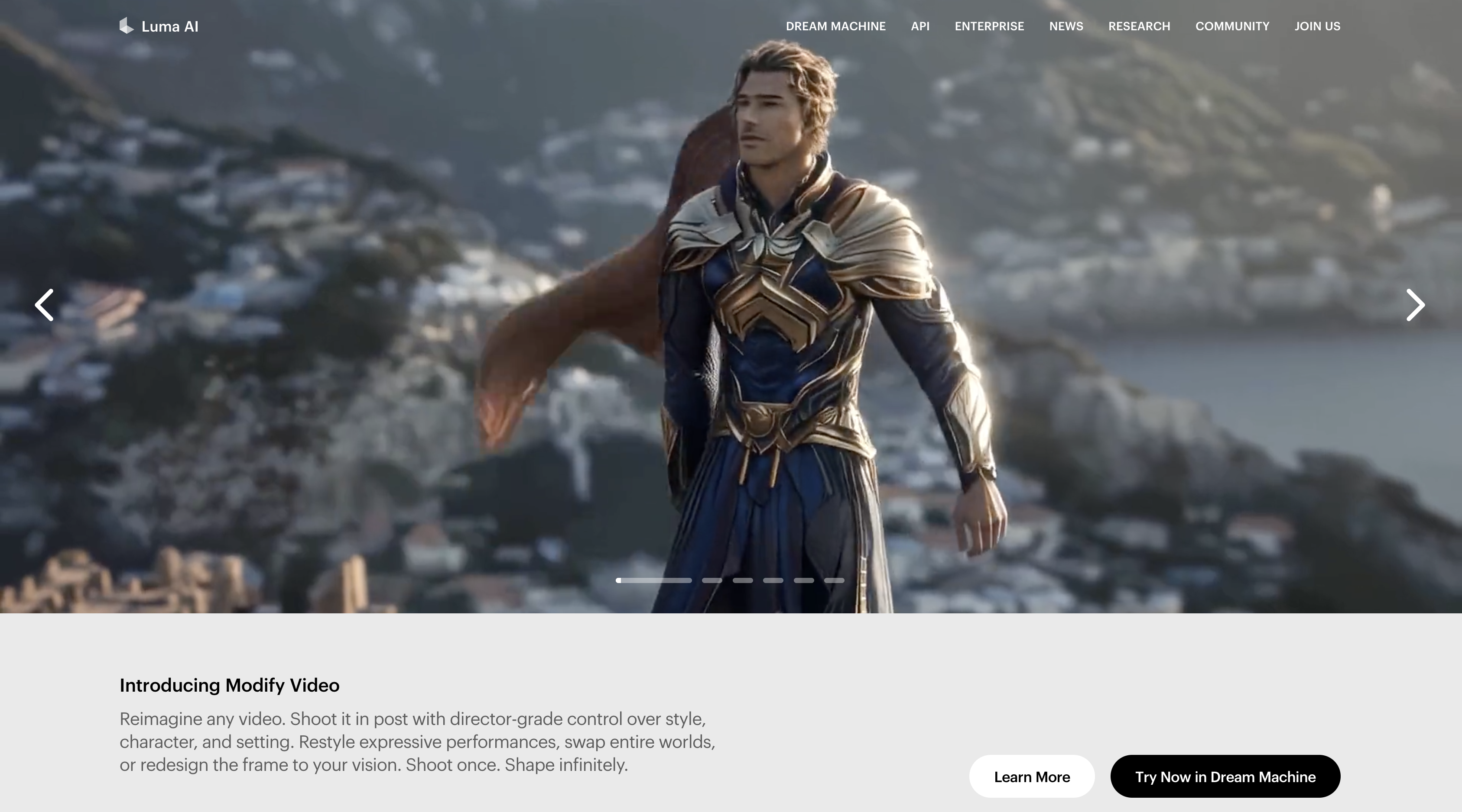 정원에 서있는 사진으로 중세풍의 전사로 변경되는 놀라운 모습 ❘ https://lumalabs.ai/